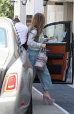 JENNIFER LOPEZ Aarrives at a Business Office in Los Angeles 08/12/2022