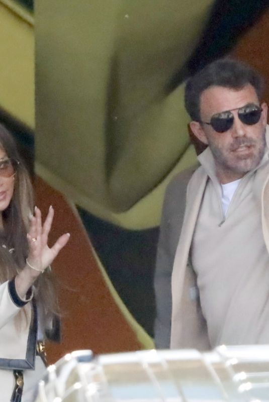 JENNIFER LOPEZ and Ben Affleck Jetting Off from Lake Como 08/28/2022