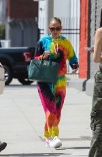 JENNIFER LOPEZ Arrives at a Dance Studio In Los Angeles 08/08/2022