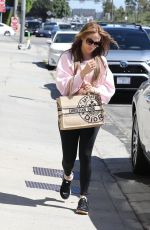 JENNIFER LOPEZ Arrives at Dance Studio in Los Angeles 08/11/2022