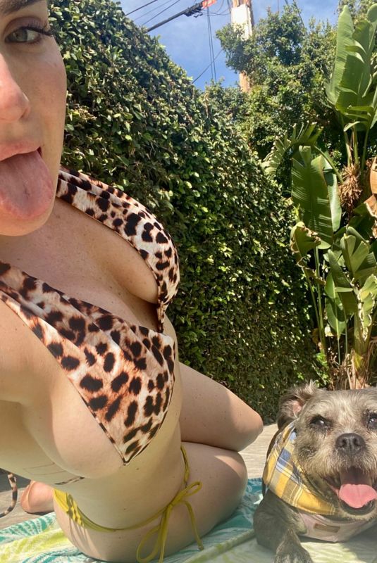 JOANNA JOJO LEVESQUE - Instagram Photo 08/17/2022