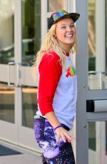 JOJO SIWA Arrives at a Studio in Pasadena 08/18/2022