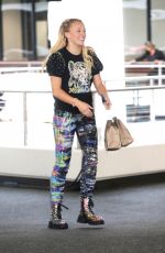 JOJO SIWA Out to Pick up a Starbucks Delivery in Pasadena 08/23/2022