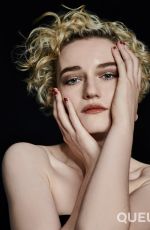 JULIA GARMER for Queue Netflix, 2022