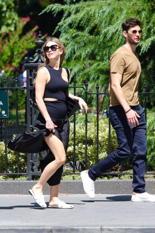 JULIANNE HOUGH and Ben Barnes Out at Washington Square Park in New York 08/16/2022