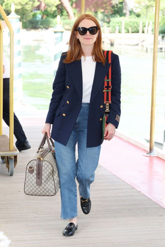 JULIANNE MOORE Arrives at 79th Venice International Film Festival 08/30/2022