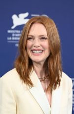 JULIANNE MOORE at Jury Photocall at 79th Venice International Film Festival 08/31/2022