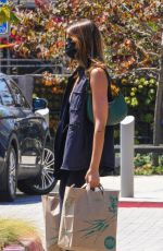 KAIA GERBER Shopping at Whole Foods in Malibu 08/26/2022