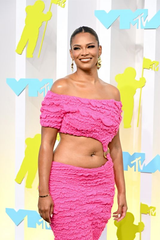 KAMIE CRAWFORD at 2022 MTV VMA