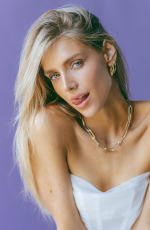 KARI RILEY at a Photoshoot 08/02/2022