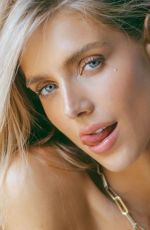 KARI RILEY at a Photoshoot 08/02/2022