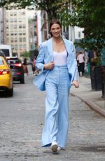 KARLIE KLOSS Out and About in New York 08/18/2022