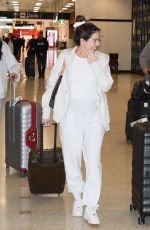 KASEY OSBORNE Arrives at Sydney international Airport 08/19/2022