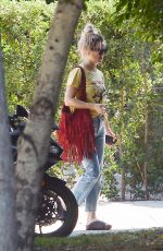 KATE HUDSON Out at a Park in Los Angeles 08/22/2022
