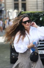 KELLY BROOK Shows Her Diamond Wedding Ring Out in London 08/08/2022