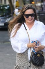 KELLY BROOK Shows Her Diamond Wedding Ring Out in London 08/08/2022