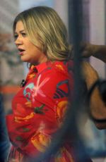 KELLY CLARKSON on the Set of Today Show in New York 08/23/2022