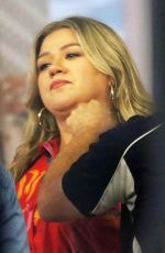 KELLY CLARKSON on the Set of Today Show in New York 08/23/2022