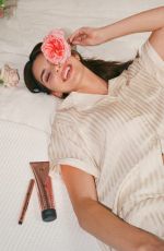 KENDALL JENNER for Moon Rose Mint Collection 2022