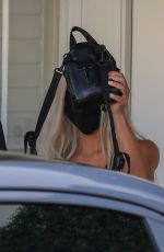 KIM KARDASHIAN Leaves Epione Skin Care Clinic in Beverly Hills 08/16/2022