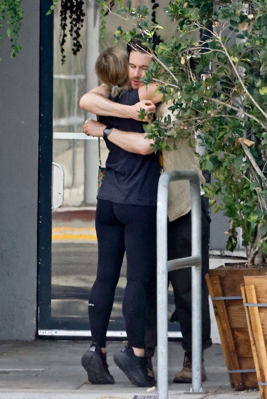 KRISTEN BELL Out for Lunch with a Friend in Los Feliz 08/03/2022 