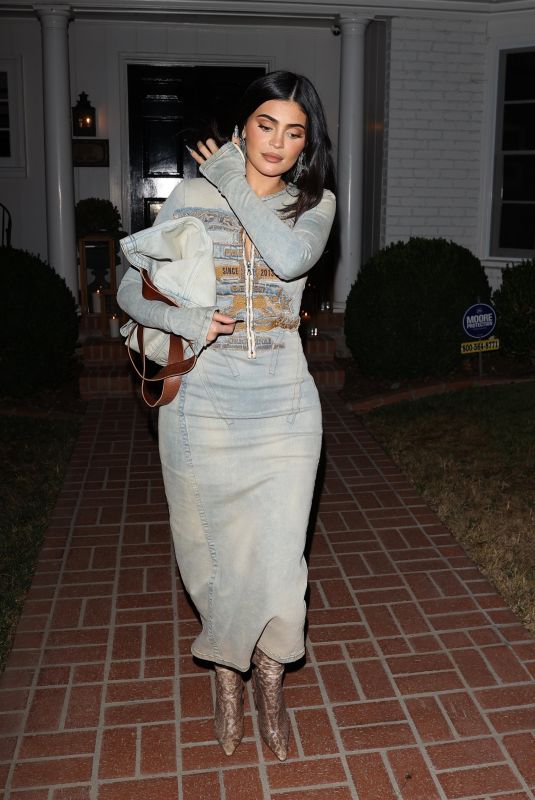 KYLIE JENNER Leaves Kendall Jenner’s 818 Tequila Investor’s Event in Beverly Hills 08/17/2022
