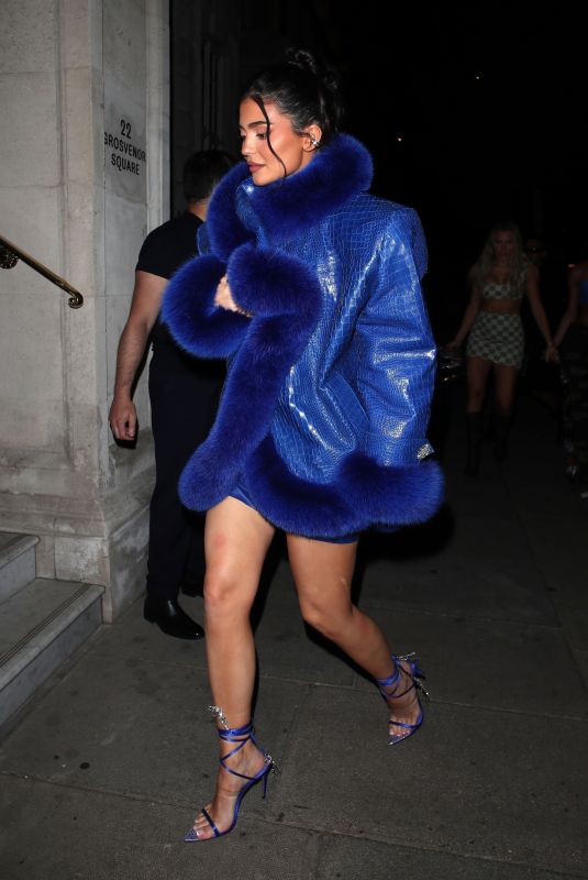 KYLIE JENNER Night Out in London 08/05/2022