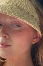 LARSEN THOMPSON - Instagram Photos and Video 08/16/2022