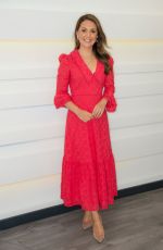 LAURA TOBIN at Lorraine Show in London 08/01/2022