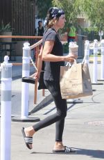 LISA RINNA Out for Grocery at Erewhon Market in Studio City 08/26/202