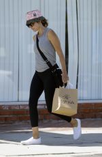 LISA RINNA Out for Lunch in Pacific Palisades 08/28/2022