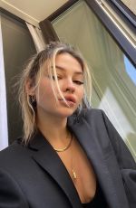 MADELYN CLINE for Who What Wear, June 2022