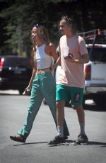MALIA OBAMA on a Date at LACMA Museum in Los Angeles 08/04/2022