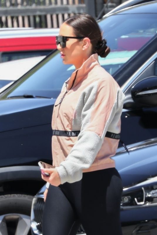 MARALEE NICHOLS Out in Los Angeles 08/06/2022