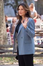 MARISKA HARGITAY on the Set of Law and Prder: Special Victims Unit in New York 08/04/2022