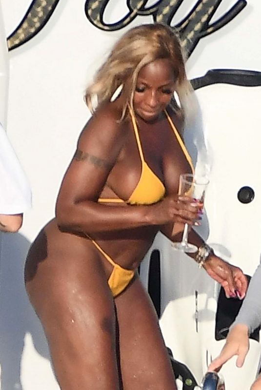 MARY J. BLIGE in Bikini at a Yacht in Porto Cervo 08/02/2022