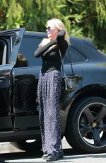 MELANIE GRIFFITH Out for Lunch in West Hollywood 08/19/2022