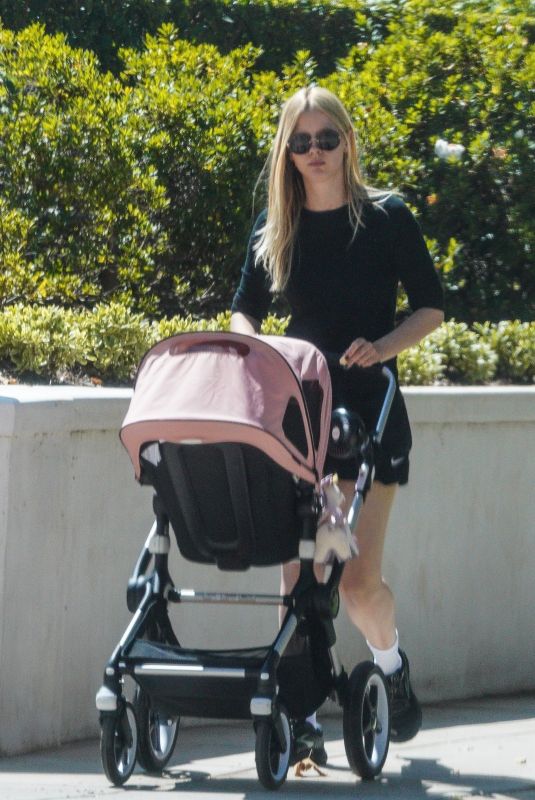 MIA GOTH Out with Her Baby in Los Angeles 08/27/2022