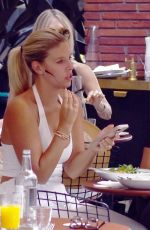 NATASHA OAKLEY Out for Lunch in Chelsea 08/08/2022