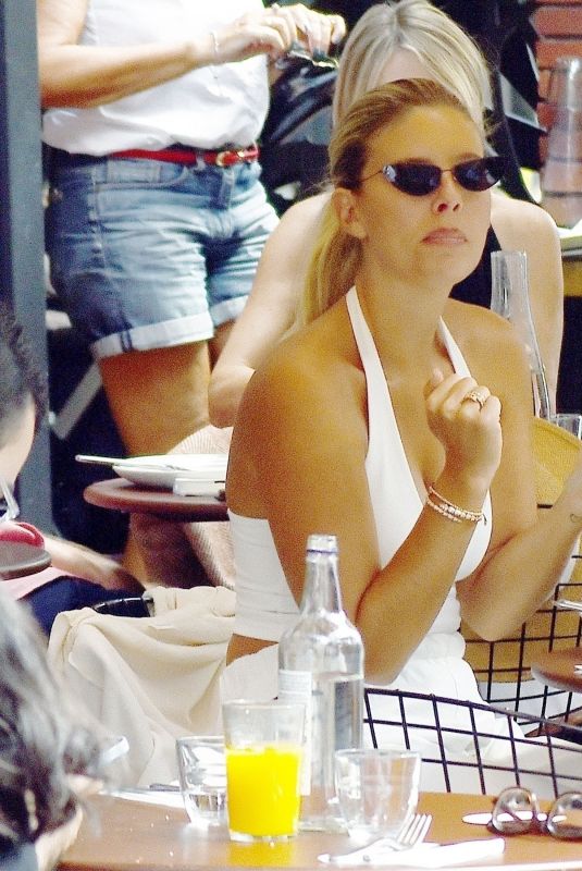 NATASHA OAKLEY Out for Lunch in Chelsea 08/08/2022