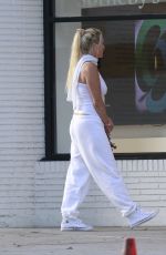 NICOLETTE SHERIDAN Out for Lunch with a Friend in Beverly Hills 08/01/2022