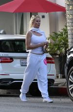 NICOLETTE SHERIDAN Out for Lunch with a Friend in Beverly Hills 08/01/2022