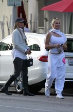 NICOLETTE SHERIDAN Out for Lunch with a Friend in Beverly Hills 08/01/2022