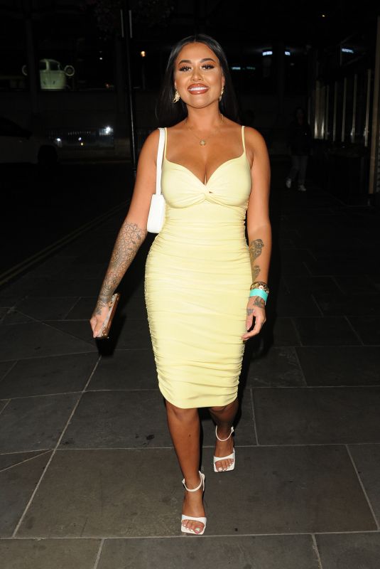 NIKITA JASMINE Arrives at Hilton Hotel Park Lane in London 08/21/2022