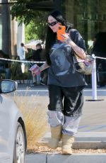 NOAH CYRUS Out for Juice at Erewhon Organic Grocers in Studio City 08/16/2022