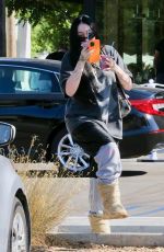 NOAH CYRUS Out for Juice at Erewhon Organic Grocers in Studio City 08/16/2022