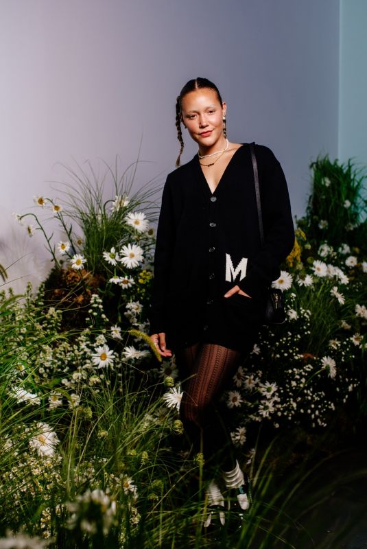 OLIVIA PONTON for Marc Jacobs Fragrance Campaign 2022