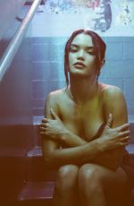 PARIS BERELC - Instagram Photos and Video 07/31/2022