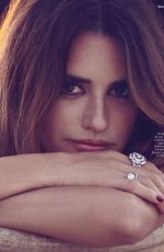 PENELOPE CRUZ in Io Donna Del Corriere Della Sera, August 2022