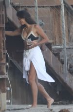 PIA  MILEER and Patrick Whitesell at a Beach with Friend in malibu 07/30/2022